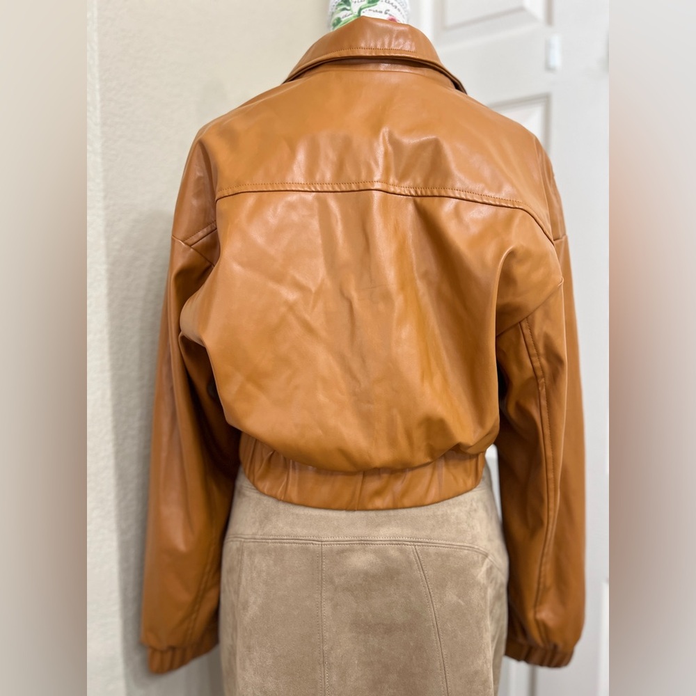NWOT L'ATISTE Tan Leather Jacket with Cropped Design - Picture 3 of 6